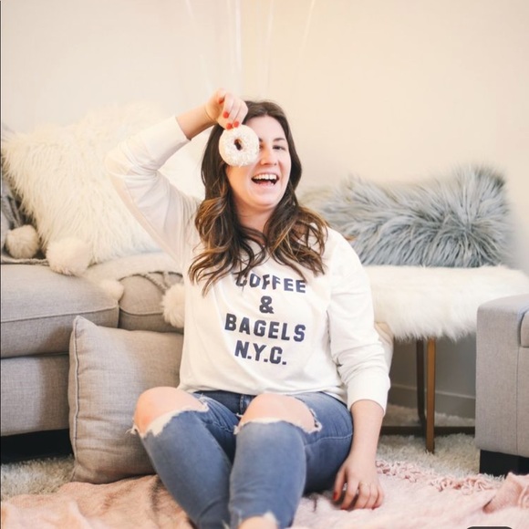 Meet your Posher, Layla - Picture 2 of 5